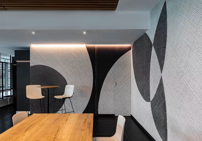 
                                    Transfer Oil od Studia Ido
                