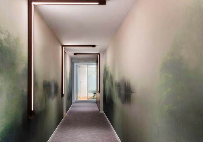 
                                    Galerie Fluid spaces
                
